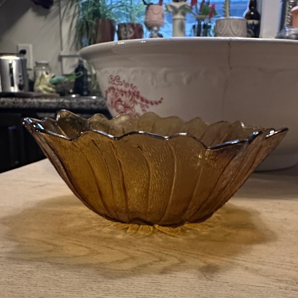 VINTAGE | Indiana Glass Amber Sunflower Bowl, Marigold Carnival Glass 7” 1930’s